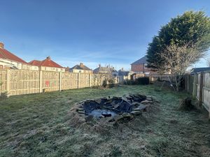 Photo 27- click for photo gallery